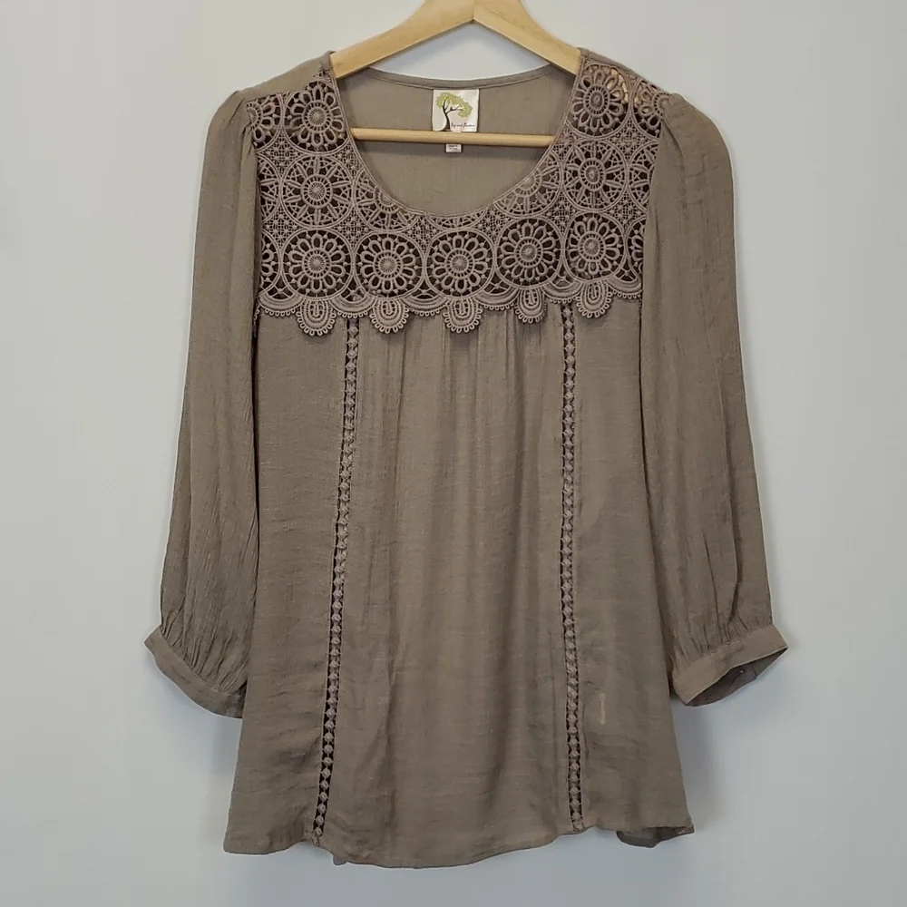 Fig & Flower Top - Size Medium.
